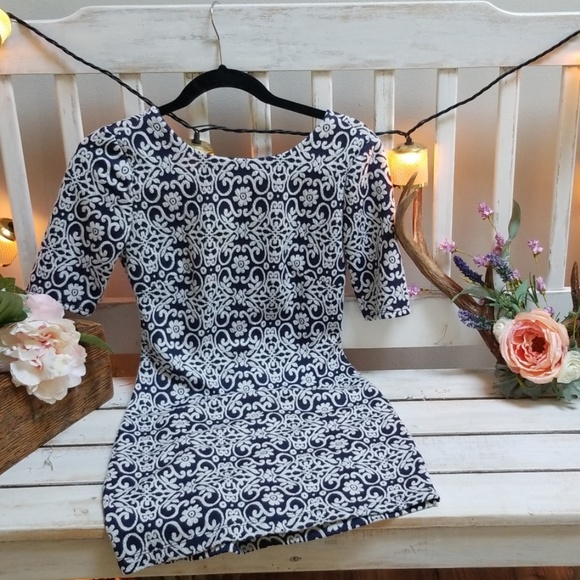 Blue floral print mini dress - Picture 2 of 4